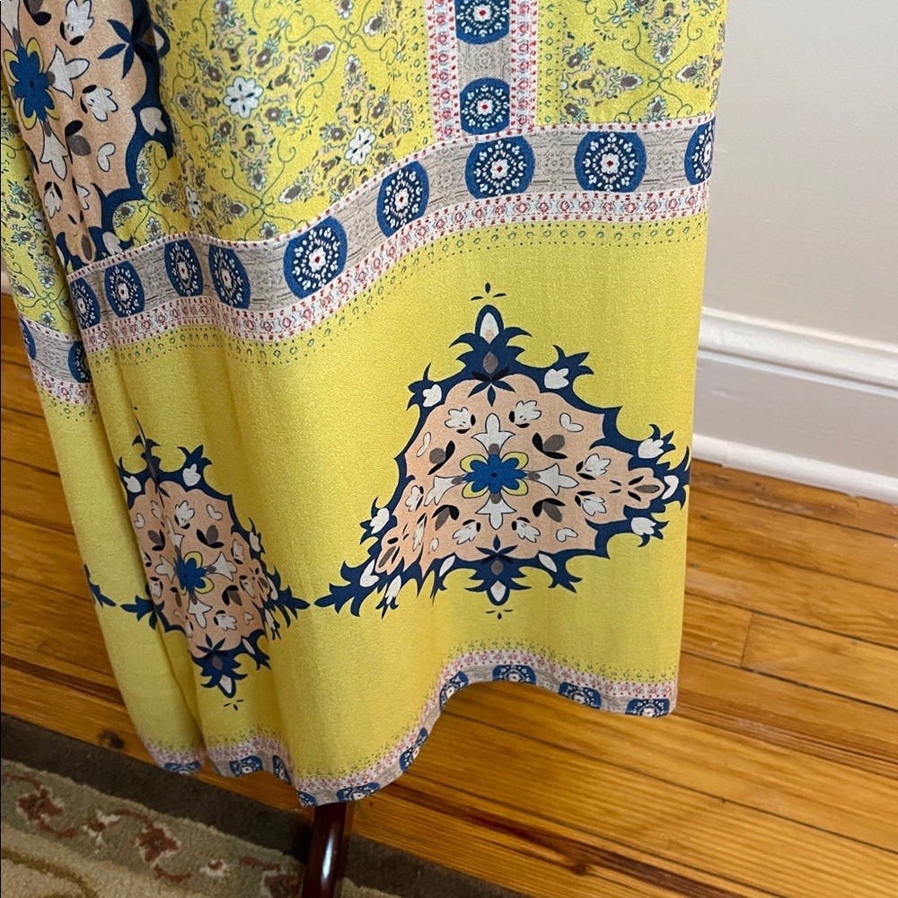 Sundance Size 12 Yellow Boho Medallion Maxi Dress 100% Rayon - Picture 4 of 7